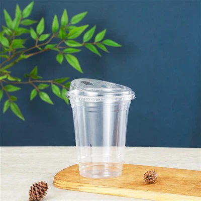 ถ้วยใสพร้อมฝาปิดแบบไม่มีหลอดดูด